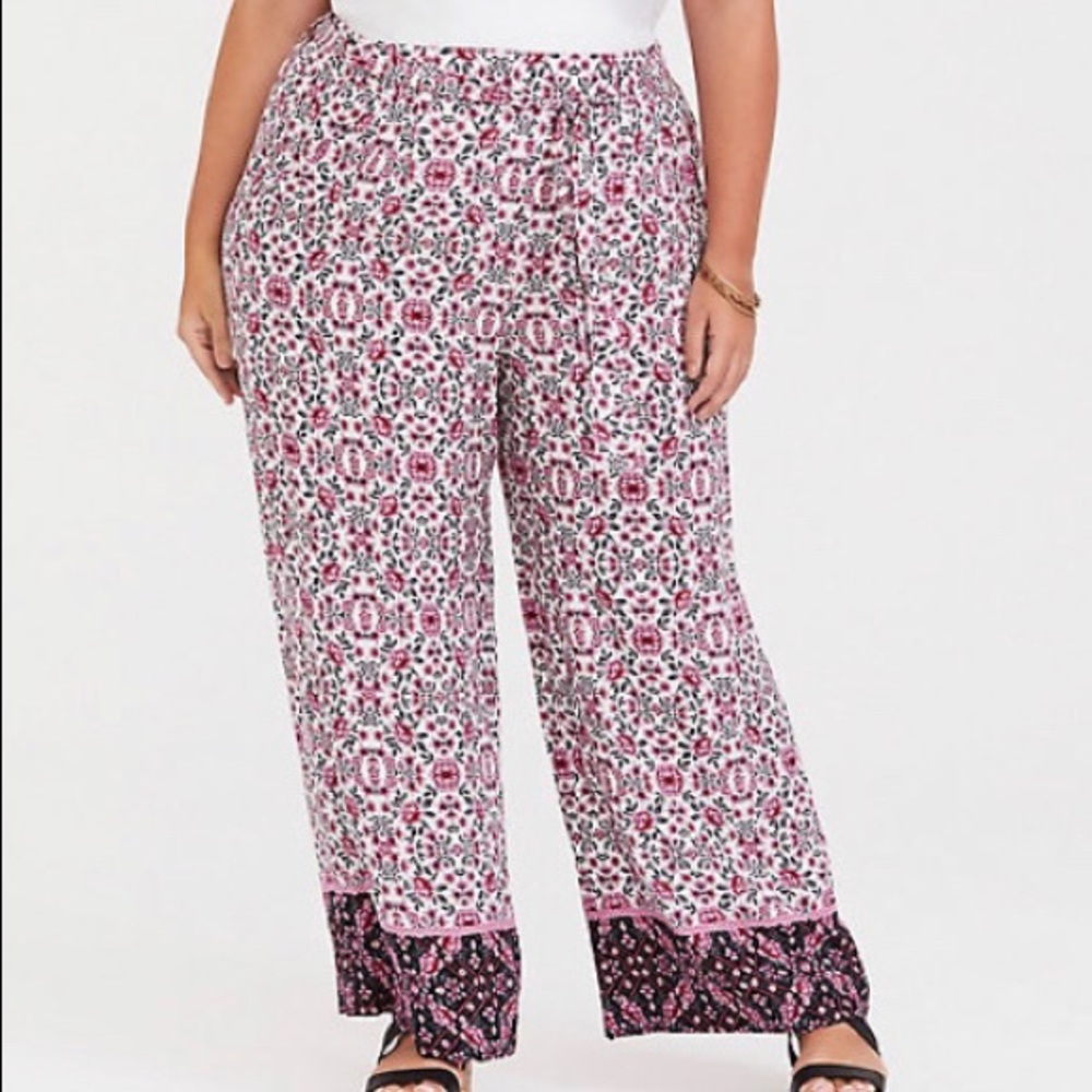 Torrid flowy pant